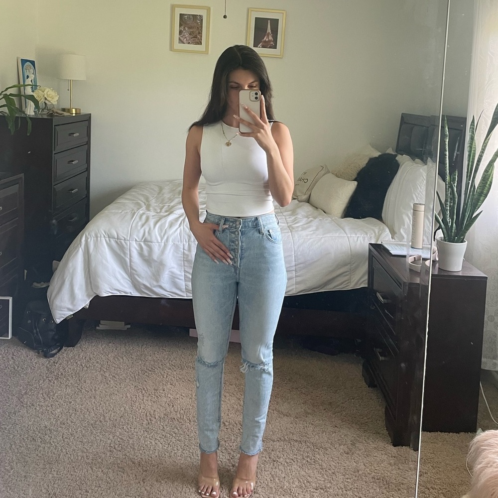 Aritzia slim fit light wash jeans